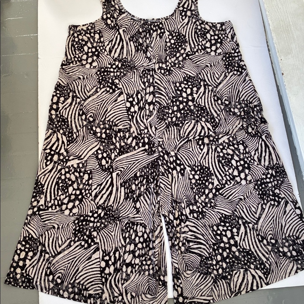 Attitudes by Renee Black and Cream Patterned Wide Leg Sleeveless Jumper 3XP - Picture 10 of 15